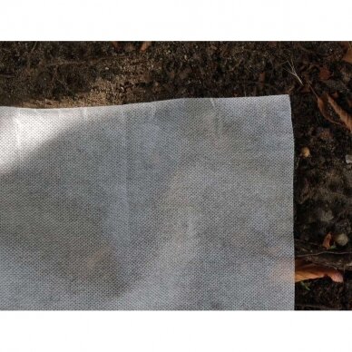 Agroplėvelė balta žieminė geotekstilė 50g/m². 1,6x50m. 2 Agroplėvelė balta žieminė geotekstilė 50g/m². 1,6x50m. 2
