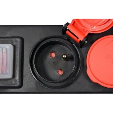 Elektrinis ilgintuvas 5 lizdai su jungikliu ir dangteliais 1.5mm² 3m. 4